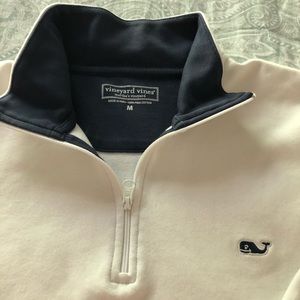 Vineyard Vines sweatshirt